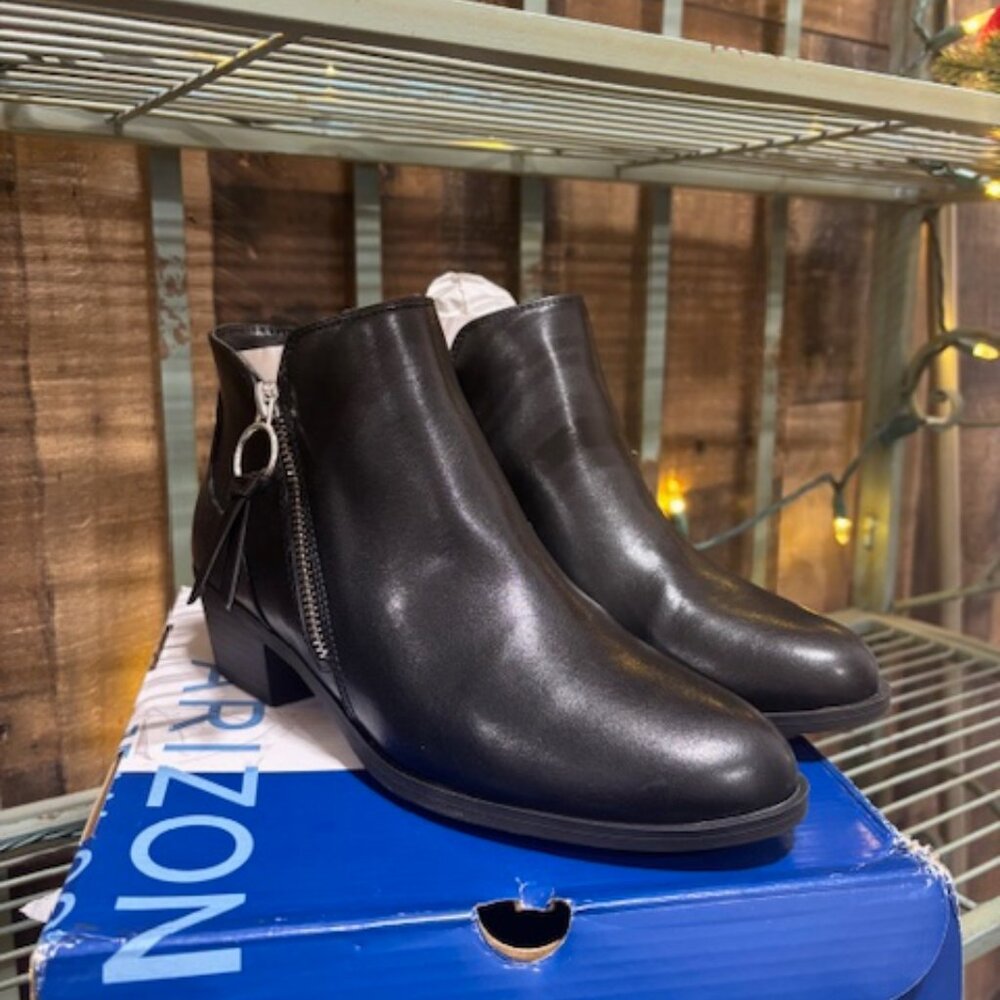 Arizona Company Black Harrison Bootie 7.5